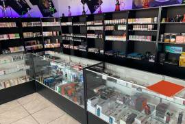 Se vende tienda de vapeo, Shishas y articulos de fumador, 14,500 €