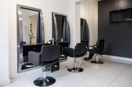  for sale  Hairdresser located in the center of Seville, 65,000 €