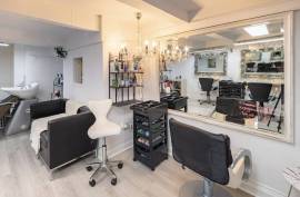 I am going to sell elegant hair salon with full inventory, 80,000 €