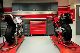I want to sell a family motorcycle workshop, 55,000 €