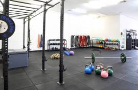For sale Gym with few machines but good location, 90,000 €