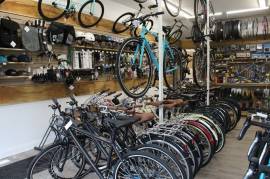 For sale Bicycle Shop due to change of City, 8,500 €
