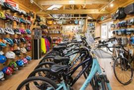 A la venta Tienda de Bicicletas por cese de actividad, 22,500 €