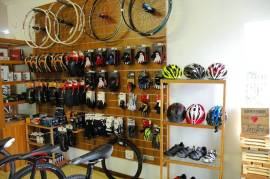 For sale Bicycle Shop in exclusive area, 8,500 €